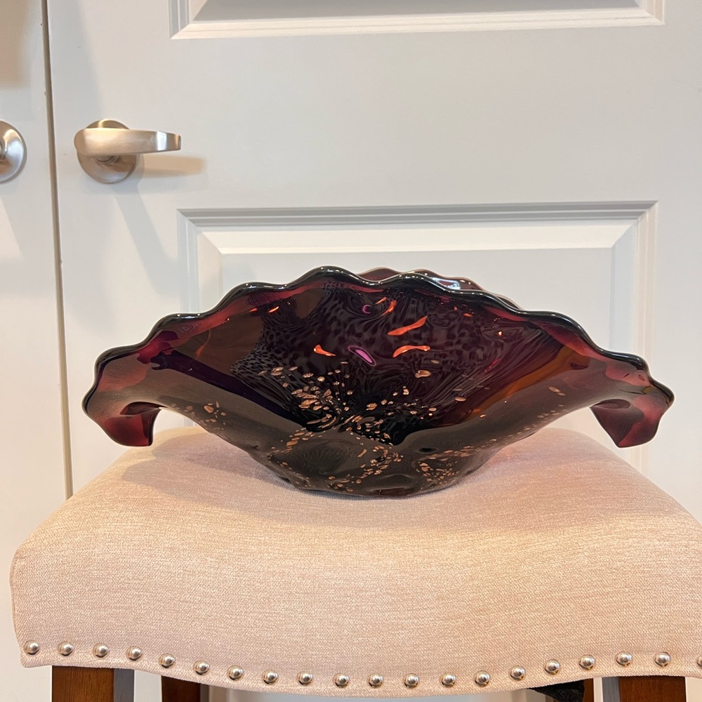 Vtg Murano Amethyst Elegant glass ruffled waterfall edge center bowl
